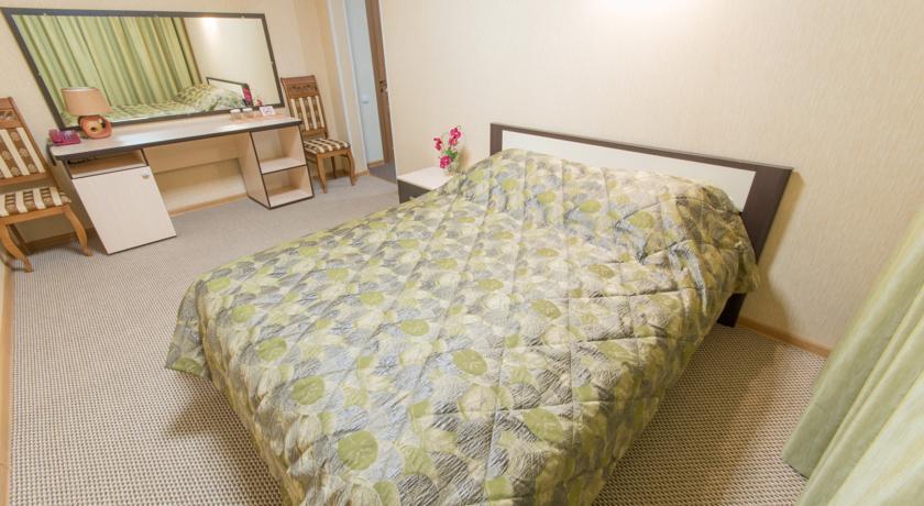 Cherniy Mys Hotel スルグト 部屋 写真